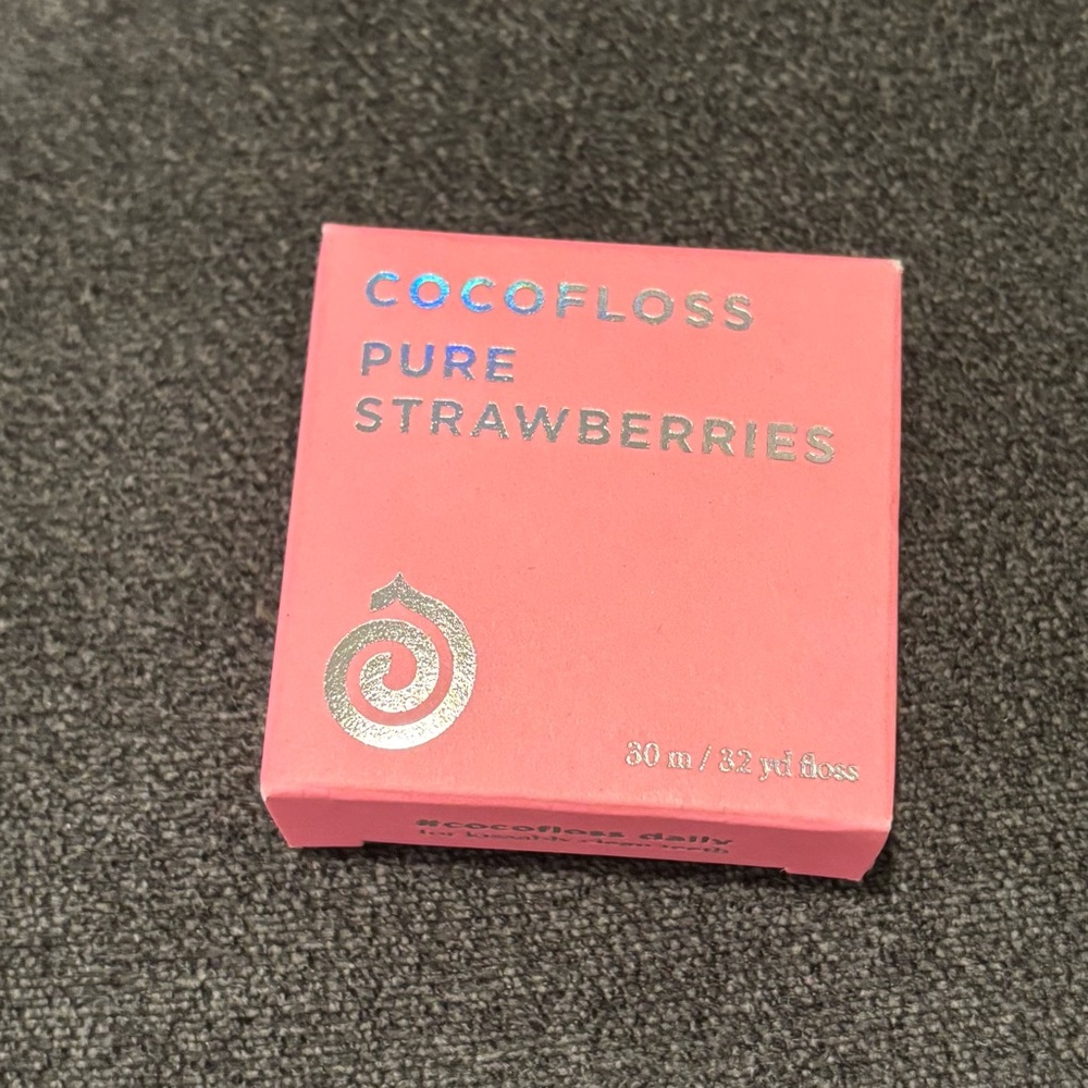 🆕 Pure Strawberries CocoFloss, New in Package